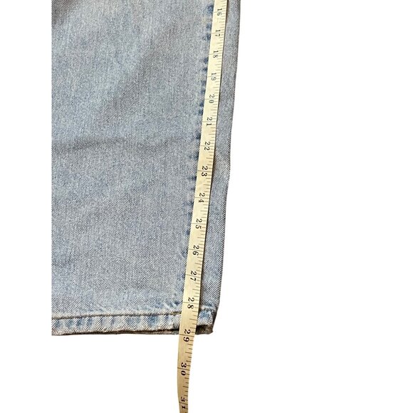 Forever 21 Womens Distressed High-Waisted Light Wash Jeans Size 24 - Picture 8 of 10